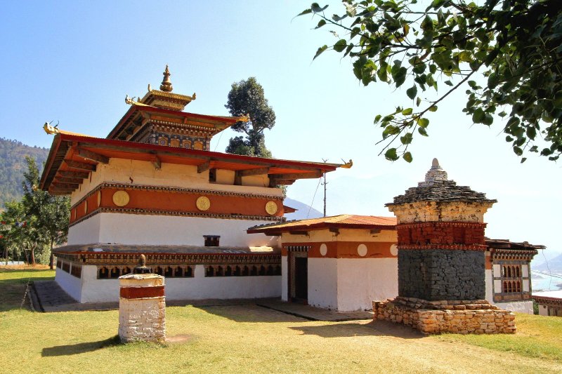 Bután: el templo Chimi Lhakhang, monasterio budista del distrito de Punakha