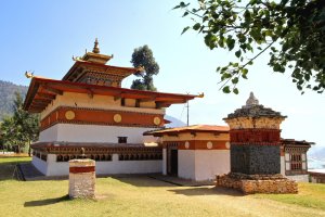 Bután: el templo Chimi Lhakhang, monasterio budista del distrito de Punakha