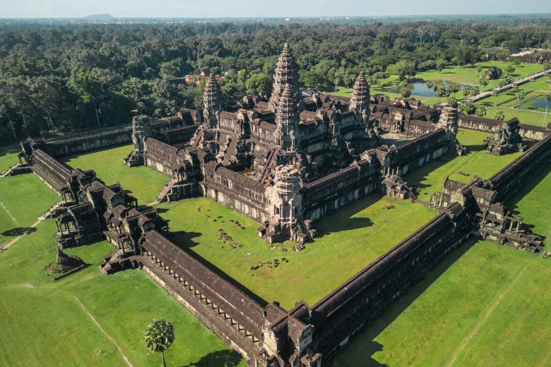 Camboya: panorámica aérea del santuario central de Angkor Wat