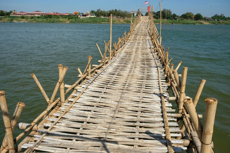 Camboya: el puente de bambú de Kampong Cham sobre el río Mekong