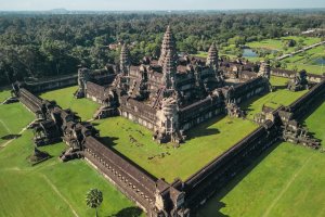 Camboya: panorámica aérea del santuario central de Angkor Wat