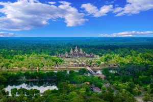 Camboya: vista aérea del templo Angkor Wat en Siem Reap