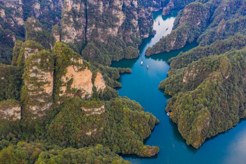 China: impresionante vista aérea del lago Baofeng