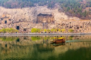 China: Grutas de Longmen patrimonio de la UNESCO