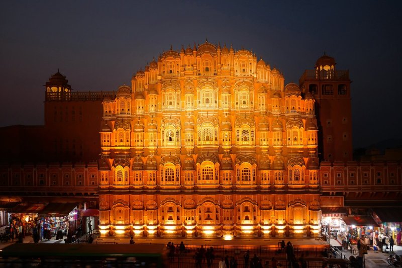 India: Hawa Mahal, el Palacio de los Vientos de Jaipur, Rajastán