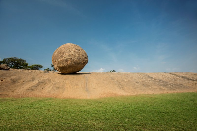 India: la roca Krishna's Butterball en Mahabalipuram, Tamil Nadu