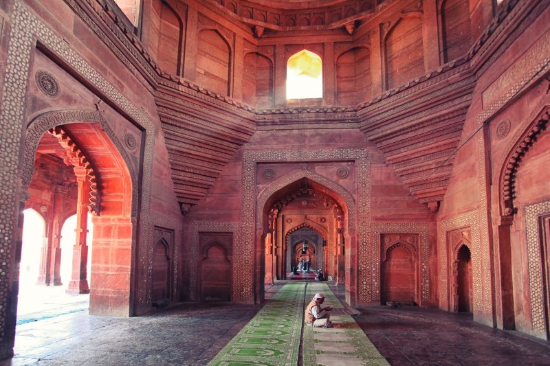 India: momento de oración en Agra, Uttar Pradesh