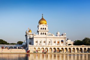 India: cúpulas doradas del Gurdwara Bangla Sahib