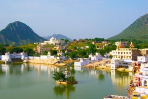 India: lago sagrado de Pushkar en Rajastán