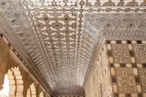 India: Sheesh Mahal, el Palacio de los Espejos del fuerte Amber en Jaipur, Rajastán