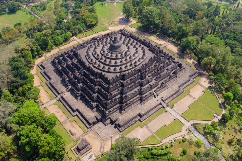 Indonesia: vista aérea del templo de Borobudur, Patrimonio de la Humanidad de la UNESCO