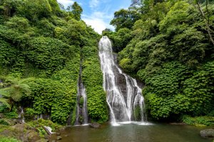 Indonesia: cascada Banyumala entre Munduk y Bedugul, en el norte de Bali