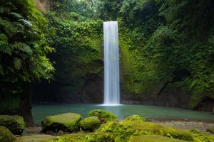 Indonesia: la cascada Tibumana en Bali, escondida entre la selva tropical