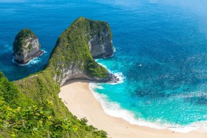 Indonesia: la espectacular vista de Kelingking Beach en Nusa Penida, Bali