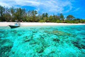 Indonesia: aguas cristalinas en Gili Meno