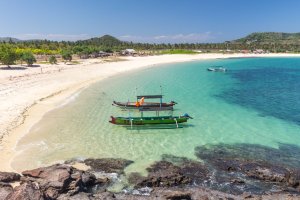 Indonesia: playas tropicales de Lombok junto a aguas cristalinas