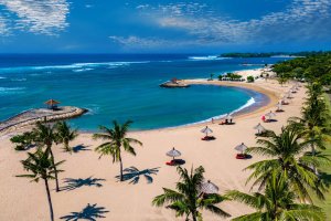 Indonesia: vistas de la playa de Nusa Dua en el sur de Bali
