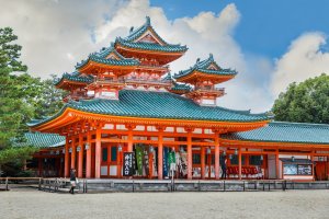 Japón: elegancia imperial en el santuario Heian-jingu de Kioto