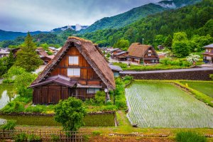 Japón: arquitectura tradicional en Shirakawa-go, Patrimonio de la UNESCO