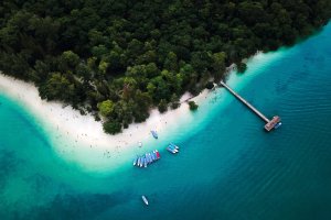 Malasia: mar turquesa y vegetación exuberante en Perhentian