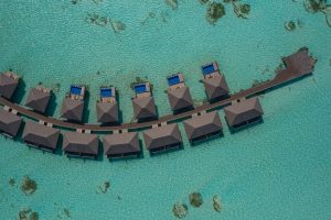 Maldivas: villa sobre el agua, hotel Cocoon en isla Lhaviyani