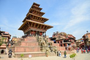 Nepal: paisaje de la plaza Tachupal en Bhaktapur