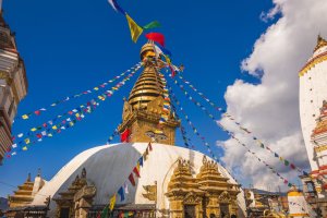 Nepal: el templo de Swayambhunath, conocido como el Templo de los Monos, en Katmandú