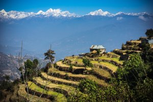 Nepal: paisaje de alta montaña en el Himalaya nepalí