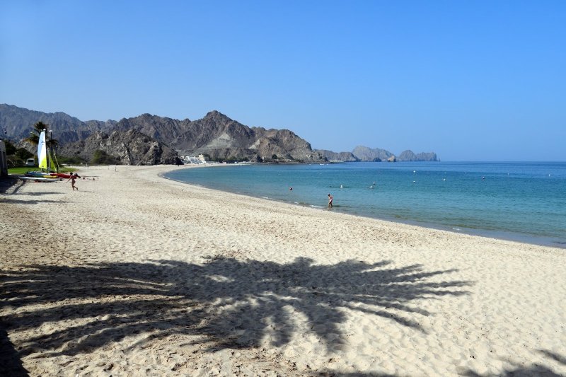 Omán: costa de Al Bustan y paisaje marítimo