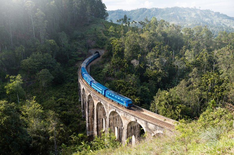 Sri Lanka: puente de los Nueve Arcos de Demodara en Ella