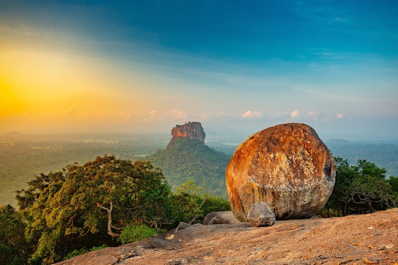 Sri Lanka: panorámica de Sigiriya desde la roca de Pidurangala