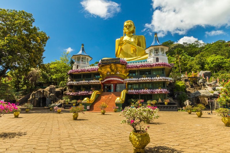 Sri Lanka: Templo Dorado de Dambulla, Patrimonio de la Humanidad