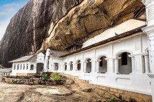 Sri Lanka: entrada al templo de las cuevas de Dambulla