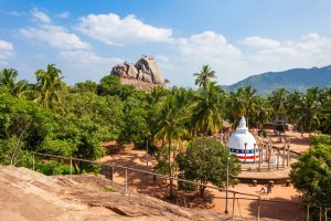 Sri Lanka: Aradhana Gala, la roca sagrada de Mihintale