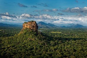 Sri Lanka: panorámica de la Roca del León de Sigiriya