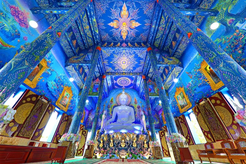 Tailandia: el Templo Azul de Chiang Rai y sus intensos detalles en azul