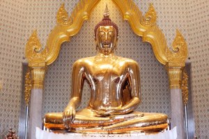 Tailandia: el Buda de Oro de 5,5 toneladas en Wat Traimit, Chinatown de Bangkok