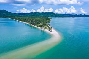 Tailandia: aguas turquesas de Laem Had Beach en Koh Yao Yai