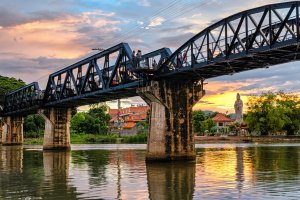 Tailandia: el Puente sobre el Río Kwai en Kanchanaburi
