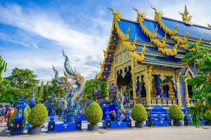Tailandia: el Templo Azul Wat Rong Suea Ten en Chiang Rai
