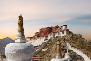 Tibet: templo de Potala de lado, Lhasa, Tibet