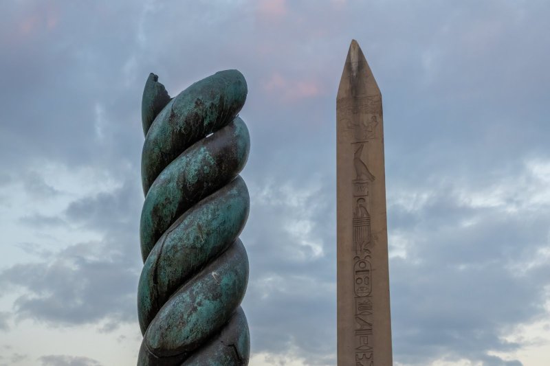 Turquía: obelisco de Teodosio y Columna Serpentina en el antiguo Hipódromo de Estambul