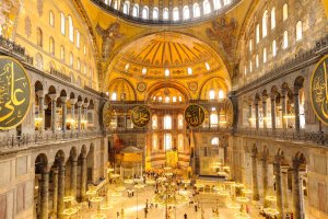 Turquía: interior de Santa Sofía en Estambul