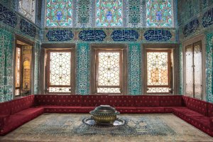 Turquía: decoración otomana y caligrafía en el interior del Palacio de Topkap?