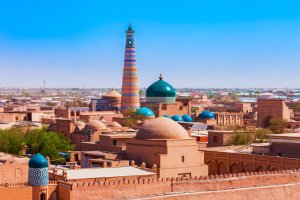 Uzbekistán: antigua ciudad amurallada de Itchan Kala en Jiva