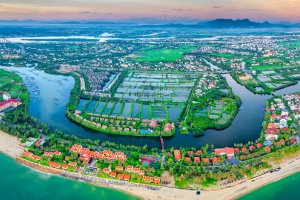 Vietnam: vista aérea de la bahía de Cua Dai junto a Hoi An